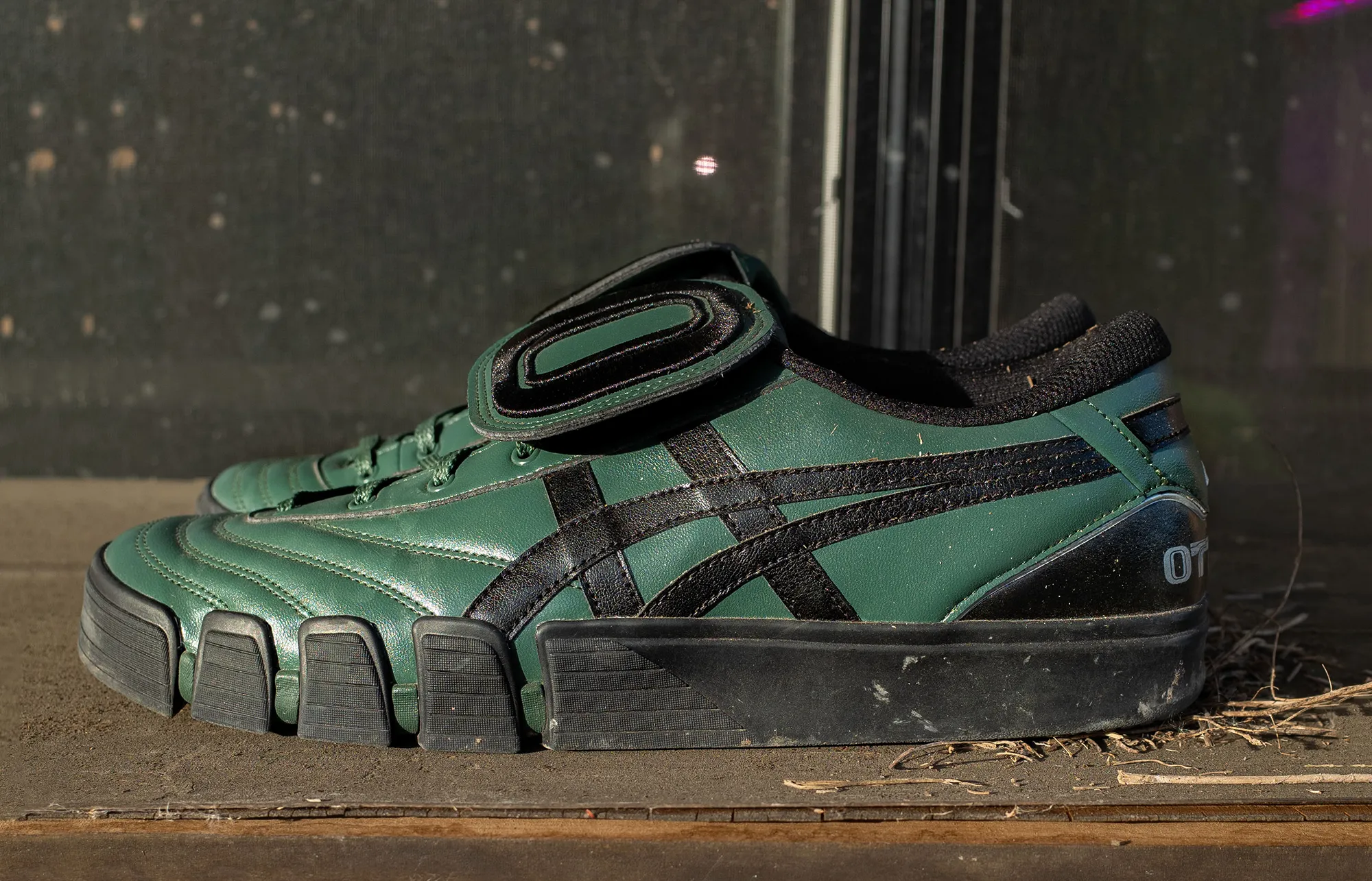 La toute première collab entre ASICS & OTTO 958